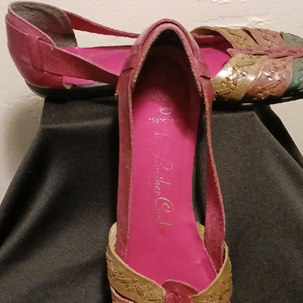 Colorful Women's Woven Sandals Size 9 leather colorful Brazil
